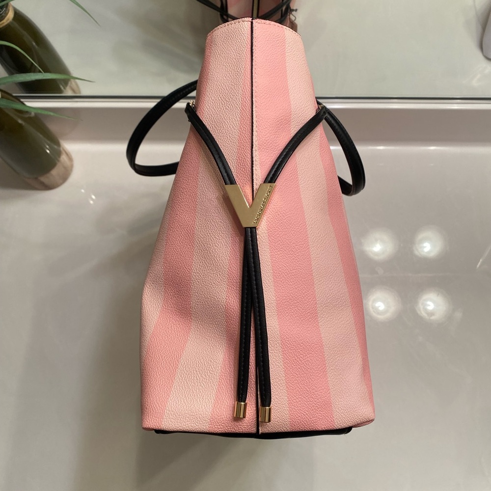Victoria’s Secret Iconic Stripe Tote Bag - Picture 6 of 10